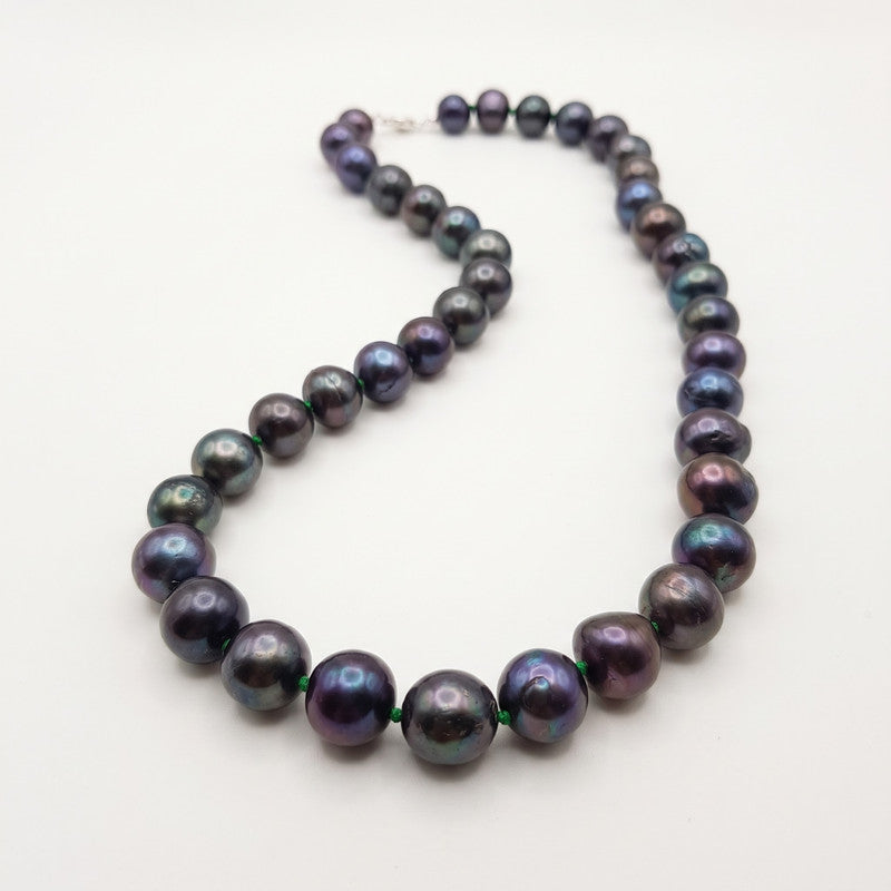 10mm peacock pearl silk necklace 48cm