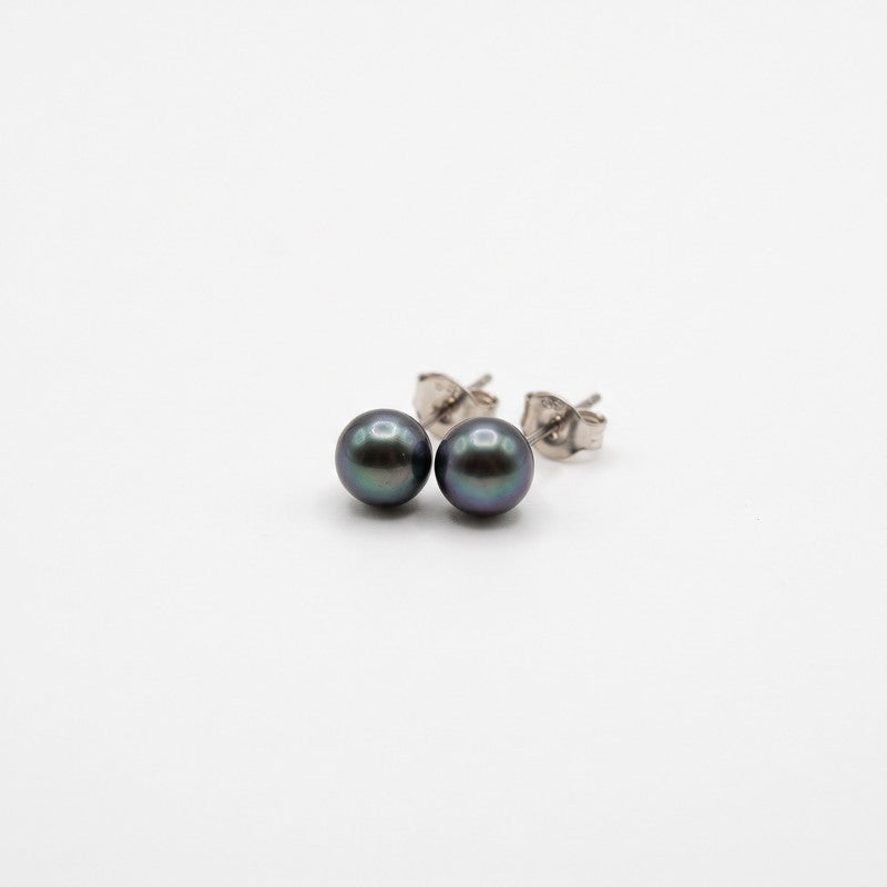 7mm peacock pearl stud earrings