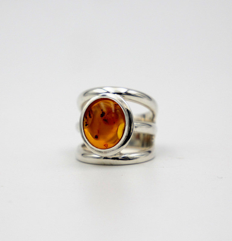 Avianti Oval Amber