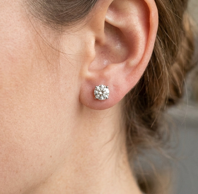 4mm 9ct White Gold Studs