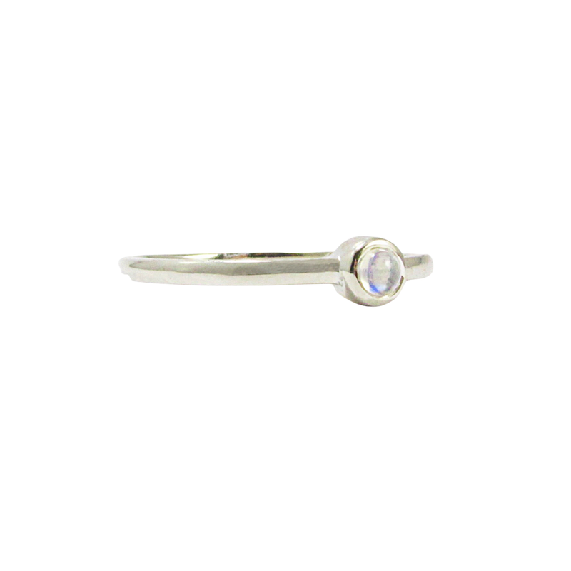 Hachi Moonstone Small