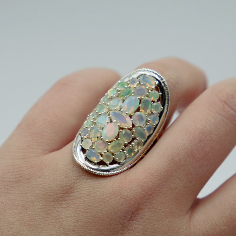 Mandavi Opal