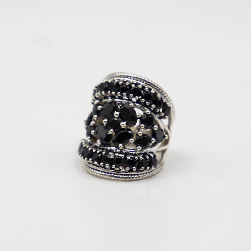 Niyati Spinel