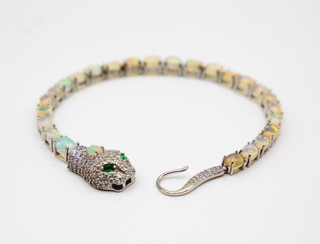 Serpiente White